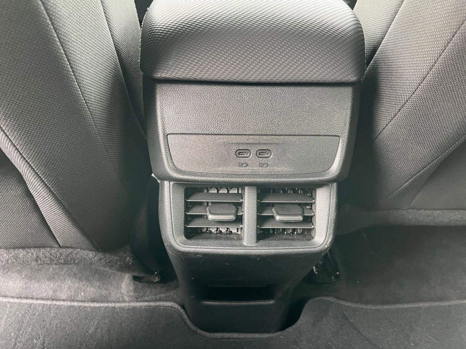 Used 2025 Chevrolet Equinox LT image 23