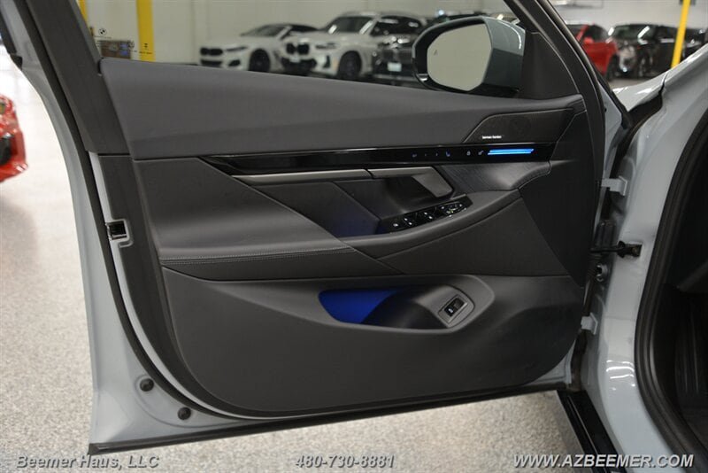 Used 2026 BMW 530i w/ M Sport Package RWD image 43