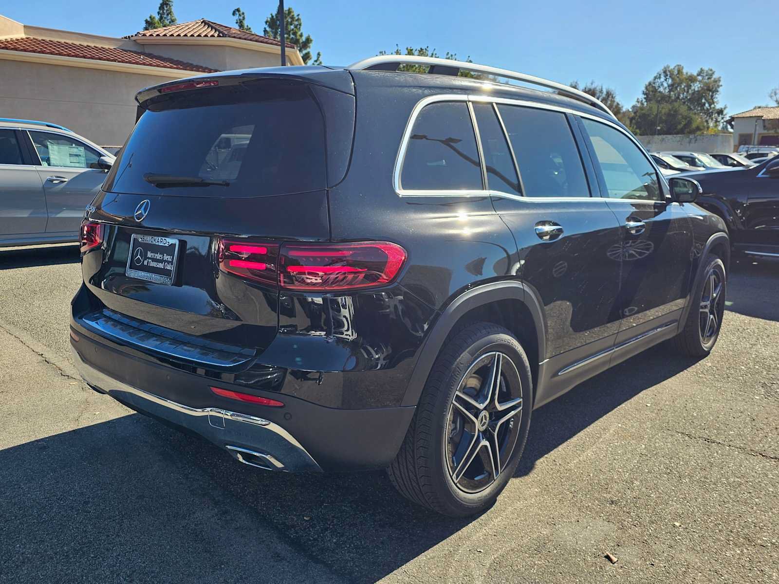 New 2026 Mercedes-Benz GLB 250 image 3