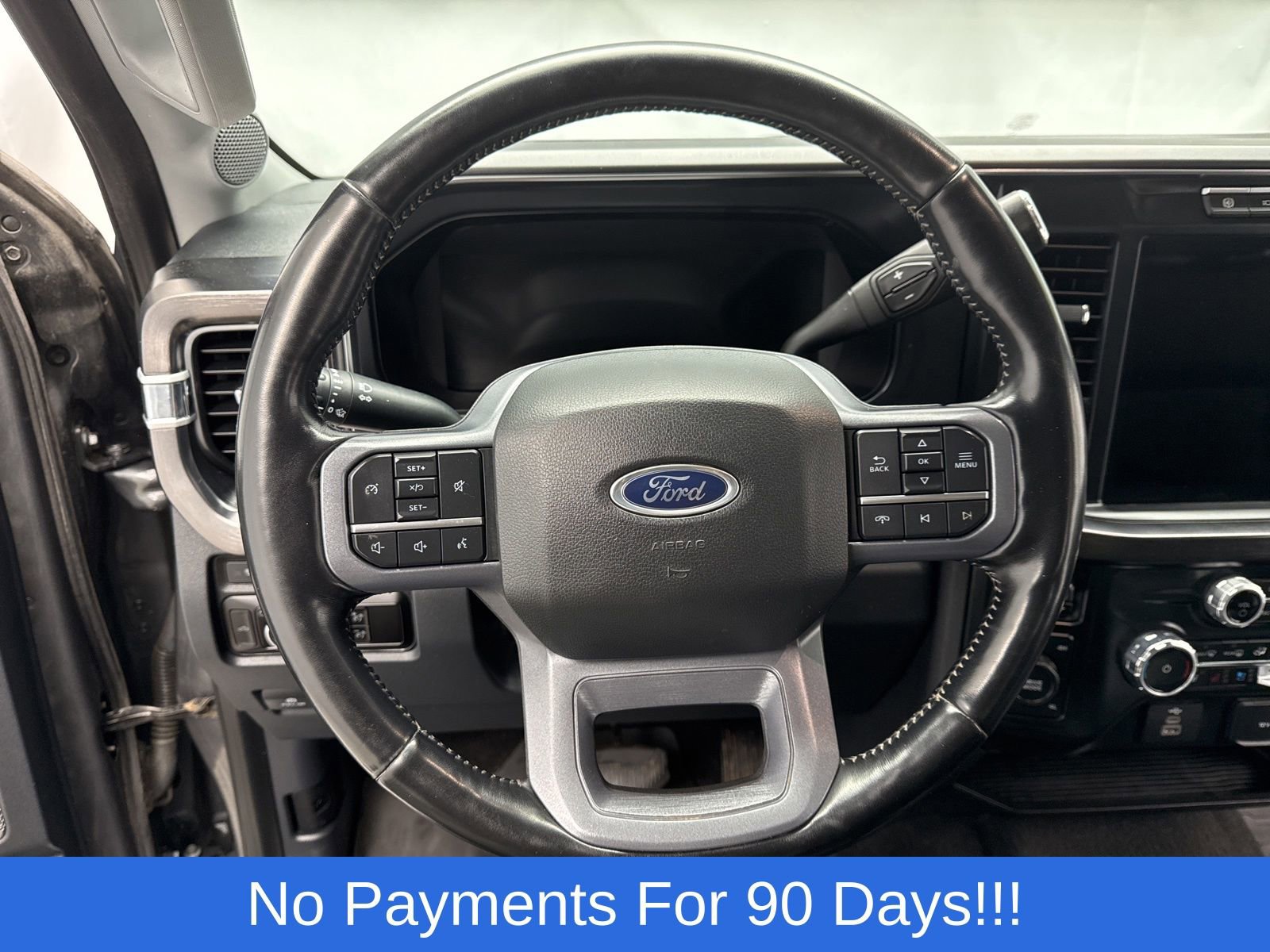 Used 2023 Ford F350 Lariat w/ Chrome Package image 19