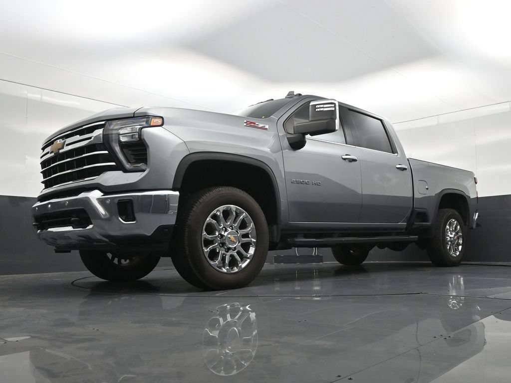 Used 2024 Chevrolet Silverado 2500 LTZ w/ LTZ Convenience Package AWD/4WD image 24