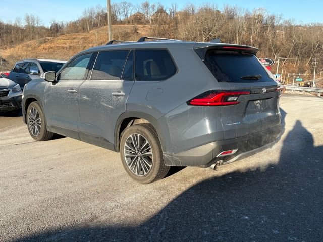 Used 2024 Toyota Grand Highlander AWD Hybrid image 3
