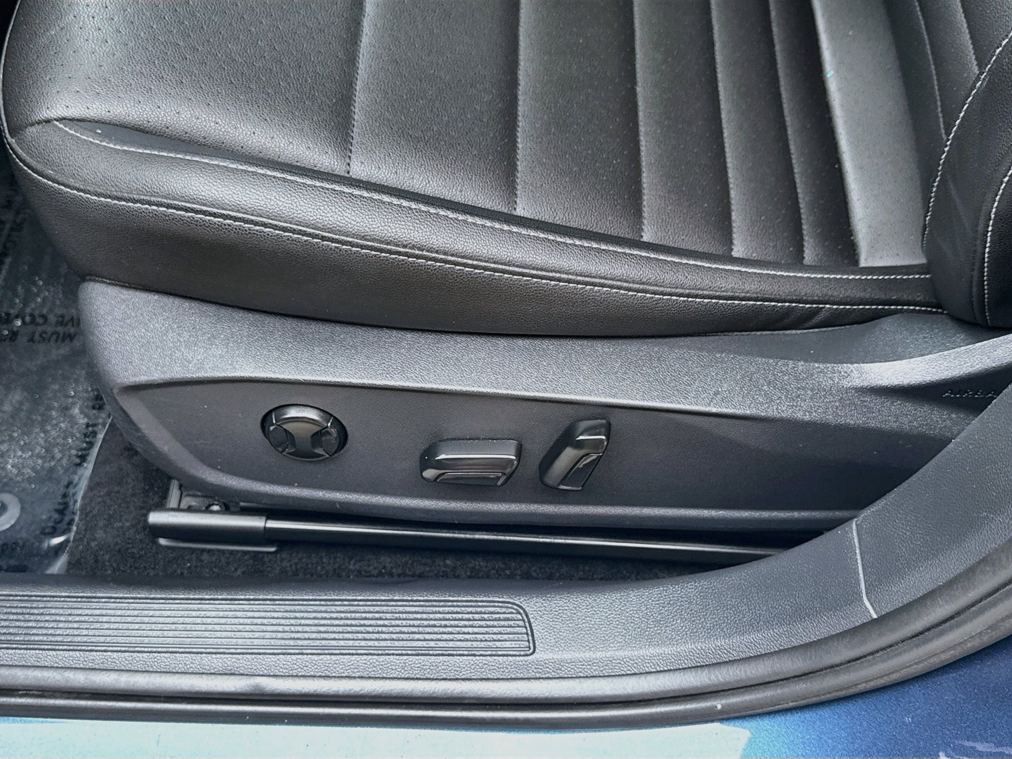 Used 2021 Volkswagen Jetta SE FWD image 15