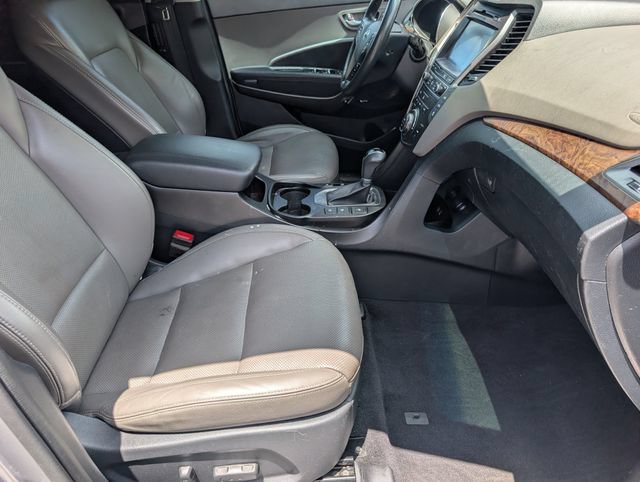 Used 2017 Hyundai Santa Fe Limited AWD/4WD image 29
