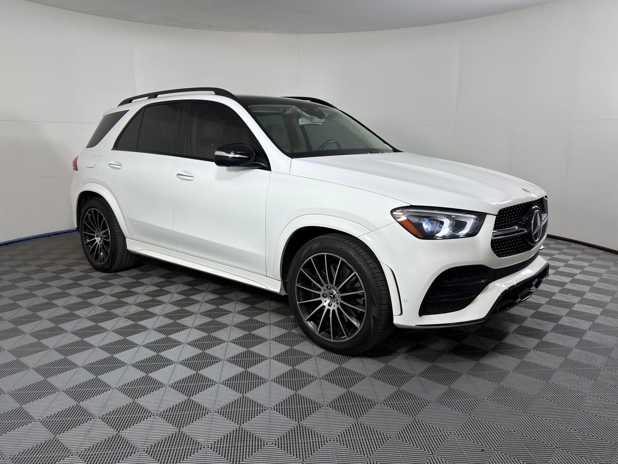 Used 2020 Mercedes-Benz GLE 450 4MATIC image 6