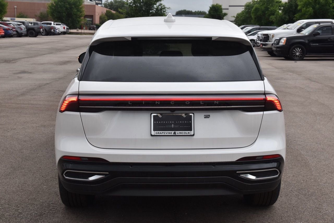 New 2026 Lincoln Nautilus Premier AWD/4WD image 15