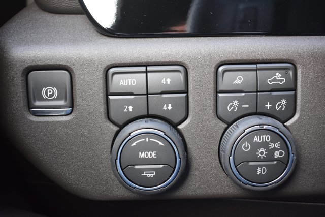 New 2026 Chevrolet Silverado 1500 LTZ w/ LTZ Premium Package image 32