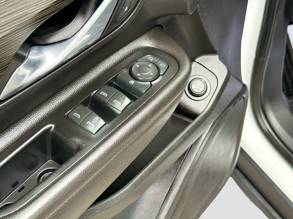 Used 2020 GMC Terrain SLT w/ Preferred Package image 18