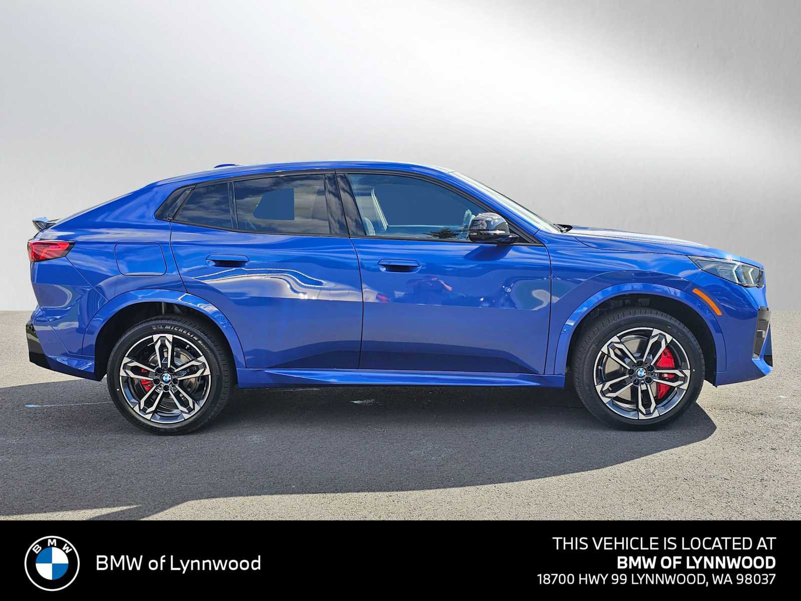 New 2026 BMW X2 xDrive28i w/ Technology Package image 2