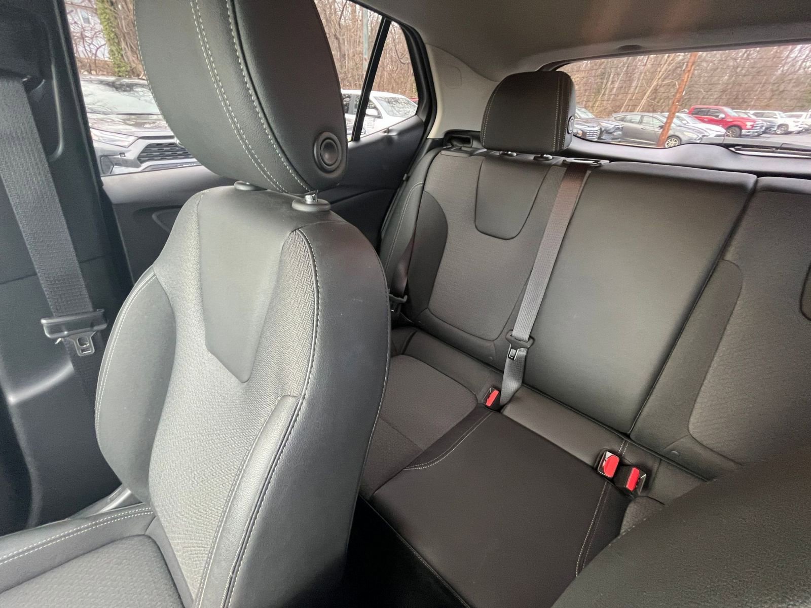 Used 2025 Buick Encore GX Preferred image 33