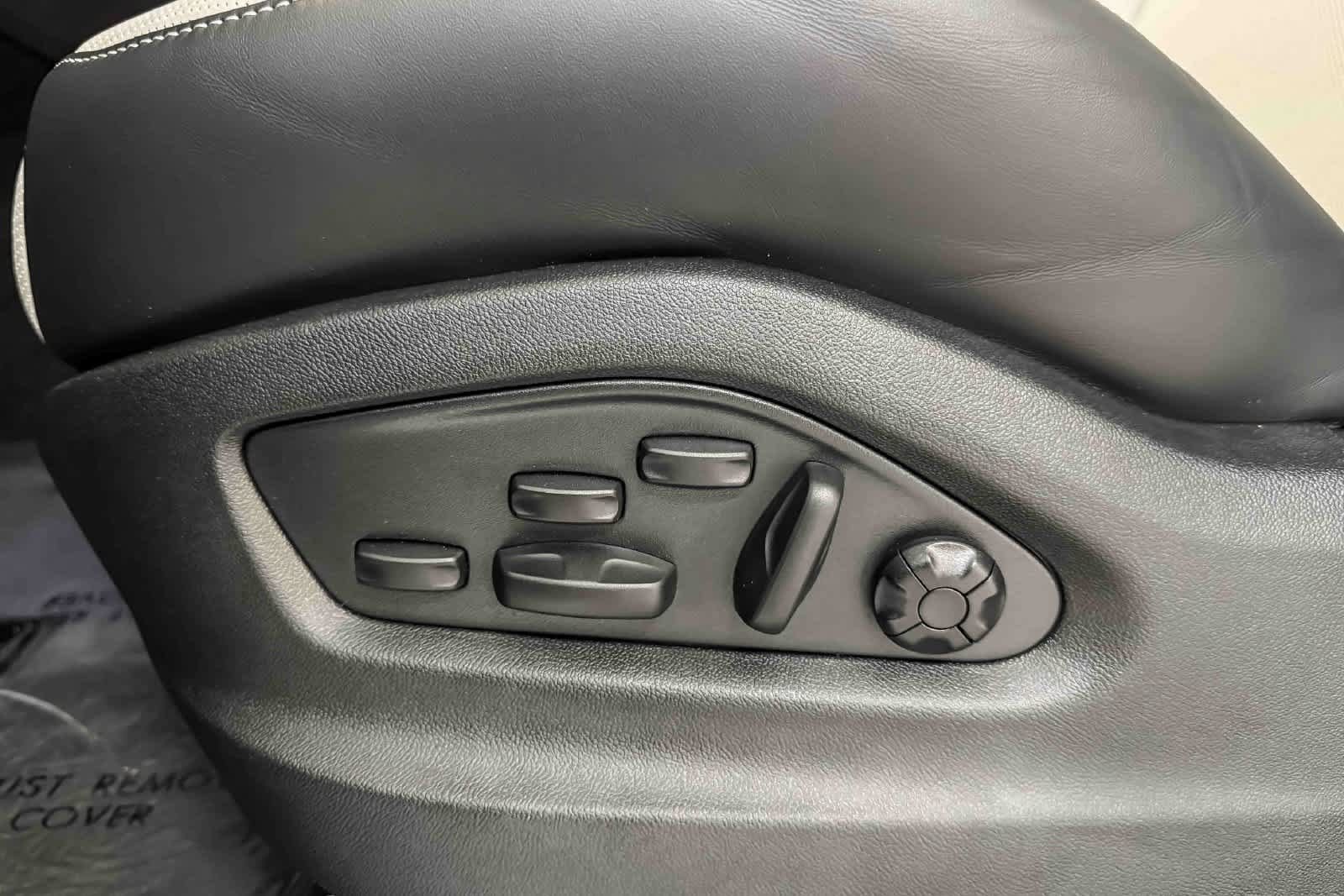 New 2026 Porsche Cayenne GTS AWD/4WD image 25