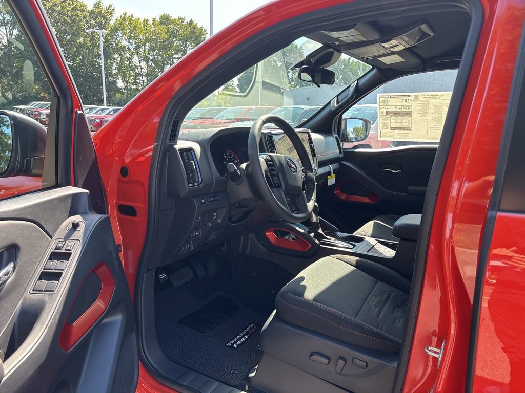 New 2025 Nissan Frontier PRO-4X w/ Pro Convenience Package image 14