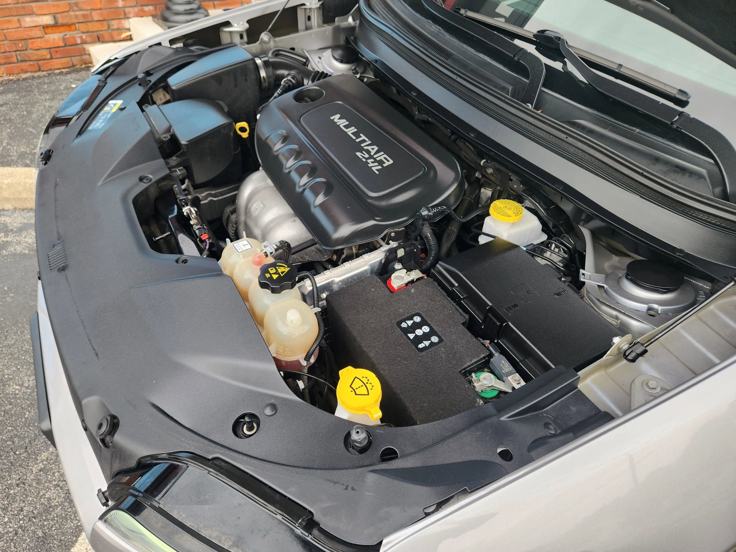 Used 2019 Jeep Cherokee Limited image 98