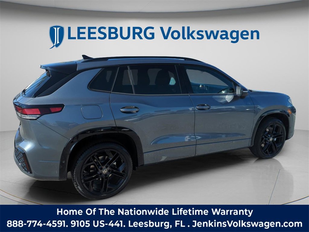 New 2026 Volkswagen Tiguan SE R-Line image 5