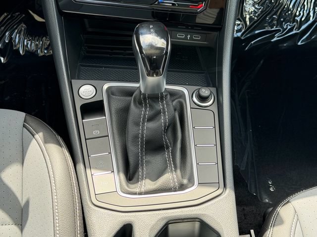New 2026 Volkswagen Jetta SE FWD image 18