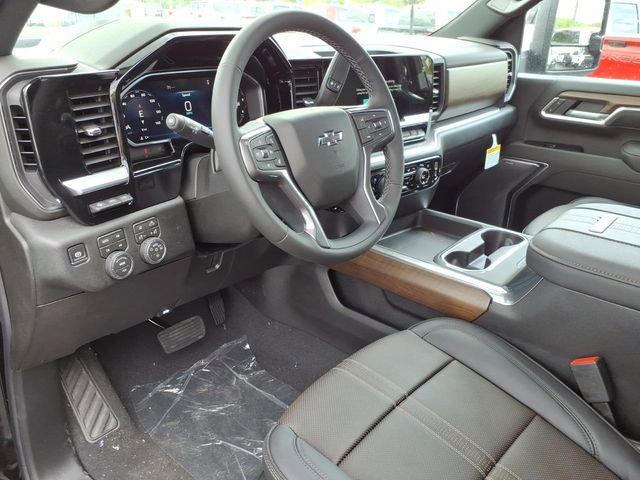 New 2026 Chevrolet Silverado 2500 High Country w/ High Country Premium Package AWD/4WD image 5