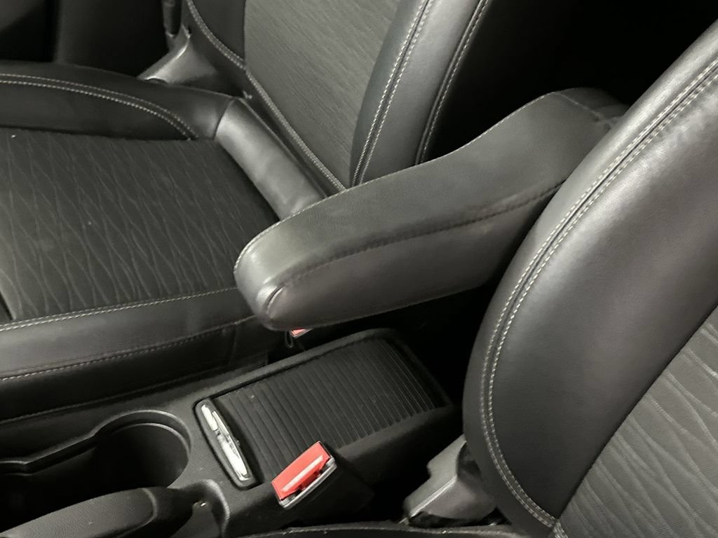 Used 2016 Buick Encore Convenience FWD image 40