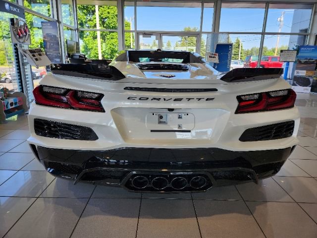 Used 2023 Chevrolet Corvette Z06 image 6