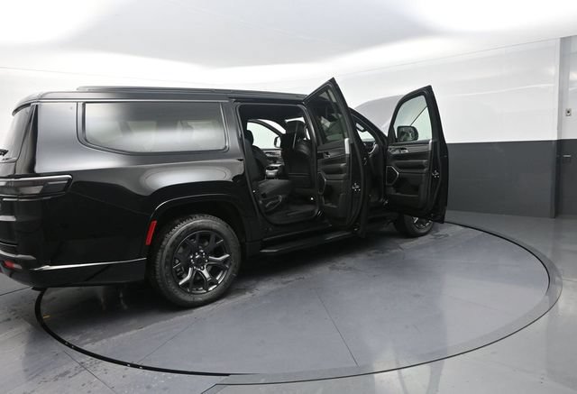 New 2026 Jeep Grand Wagoneer L Limited AWD/4WD image 36