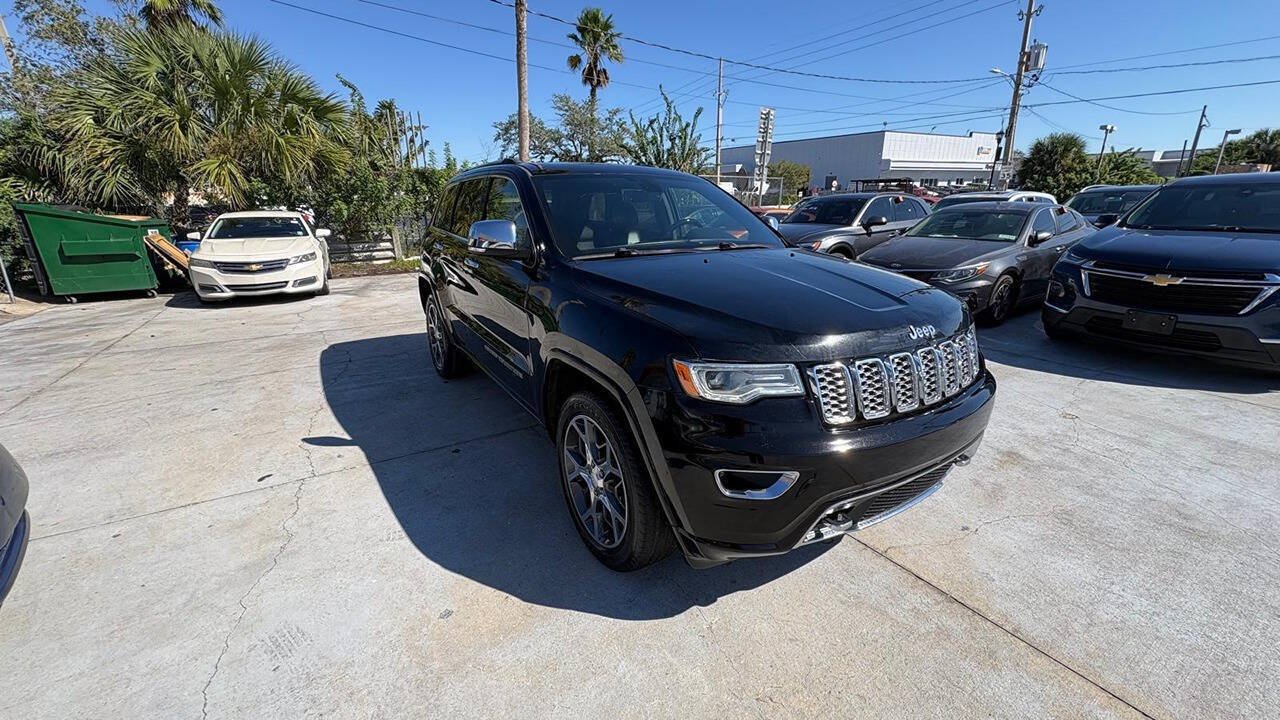 Used 2019 Jeep Grand Cherokee Overland RWD image 2
