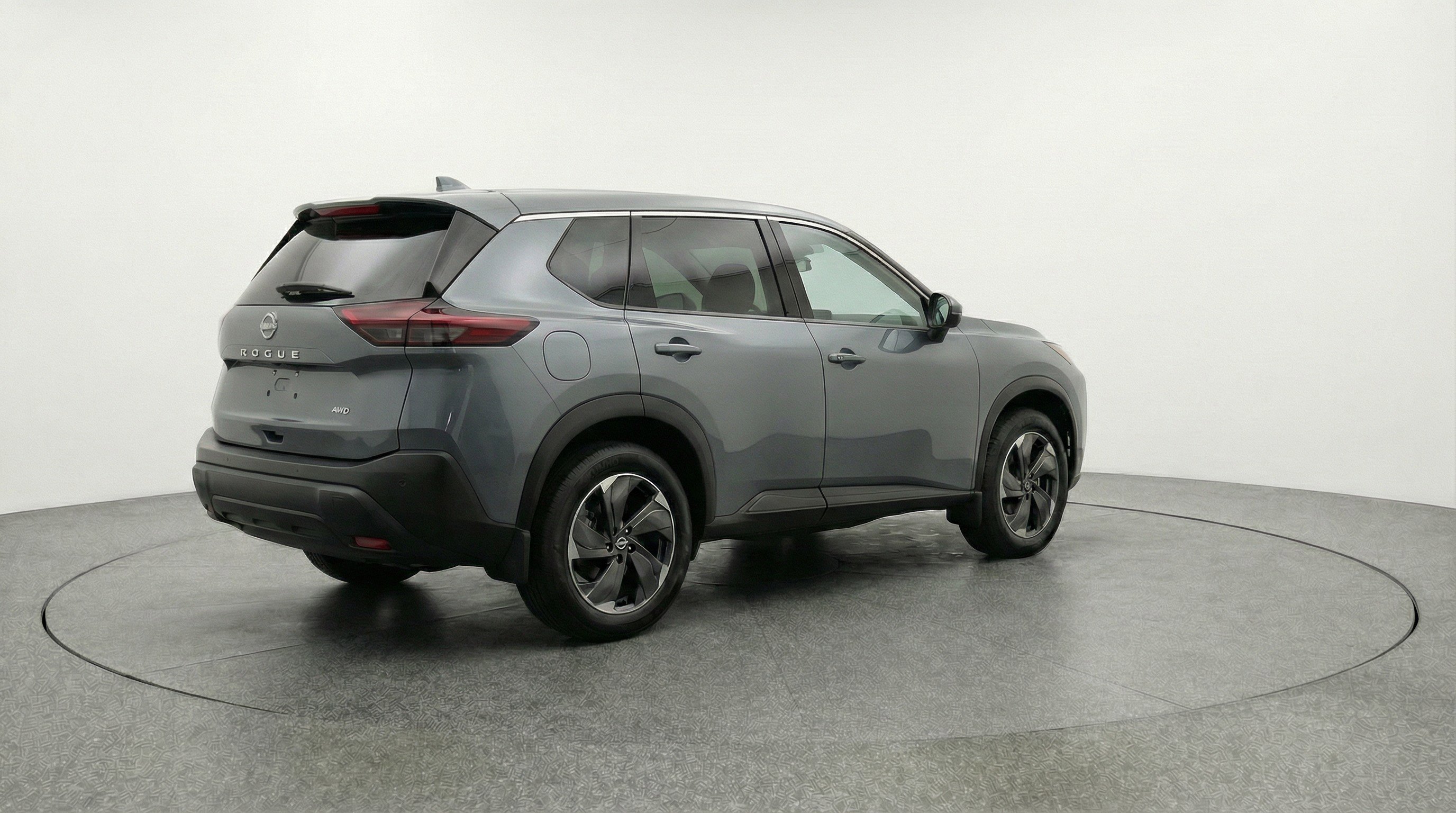 Used 2025 Nissan Rogue SV FWD image 9