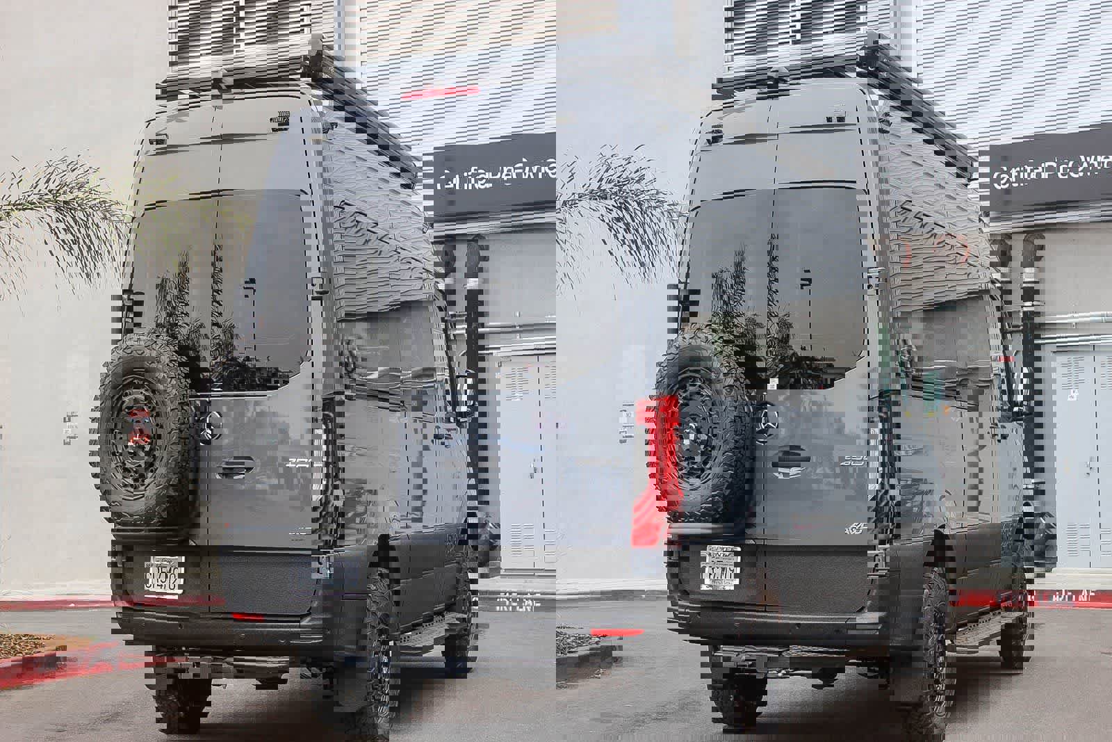 Used 2023 Mercedes-Benz Sprinter 2500 image 4