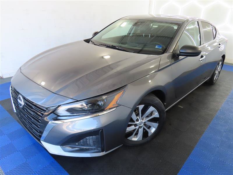 Used 2024 Nissan Altima 2.5 S FWD image 4