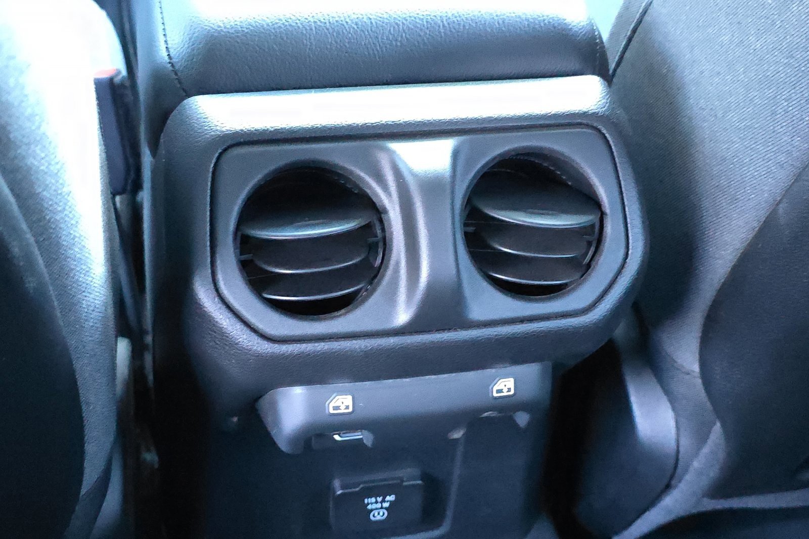 Used 2025 Jeep Gladiator Rubicon w/ Convenience Group image 40