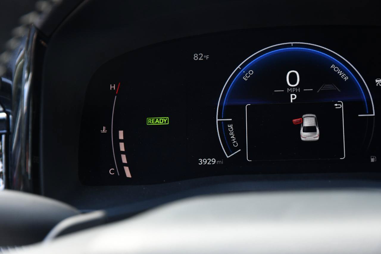 Used 2026 Toyota Camry SE FWD image 17