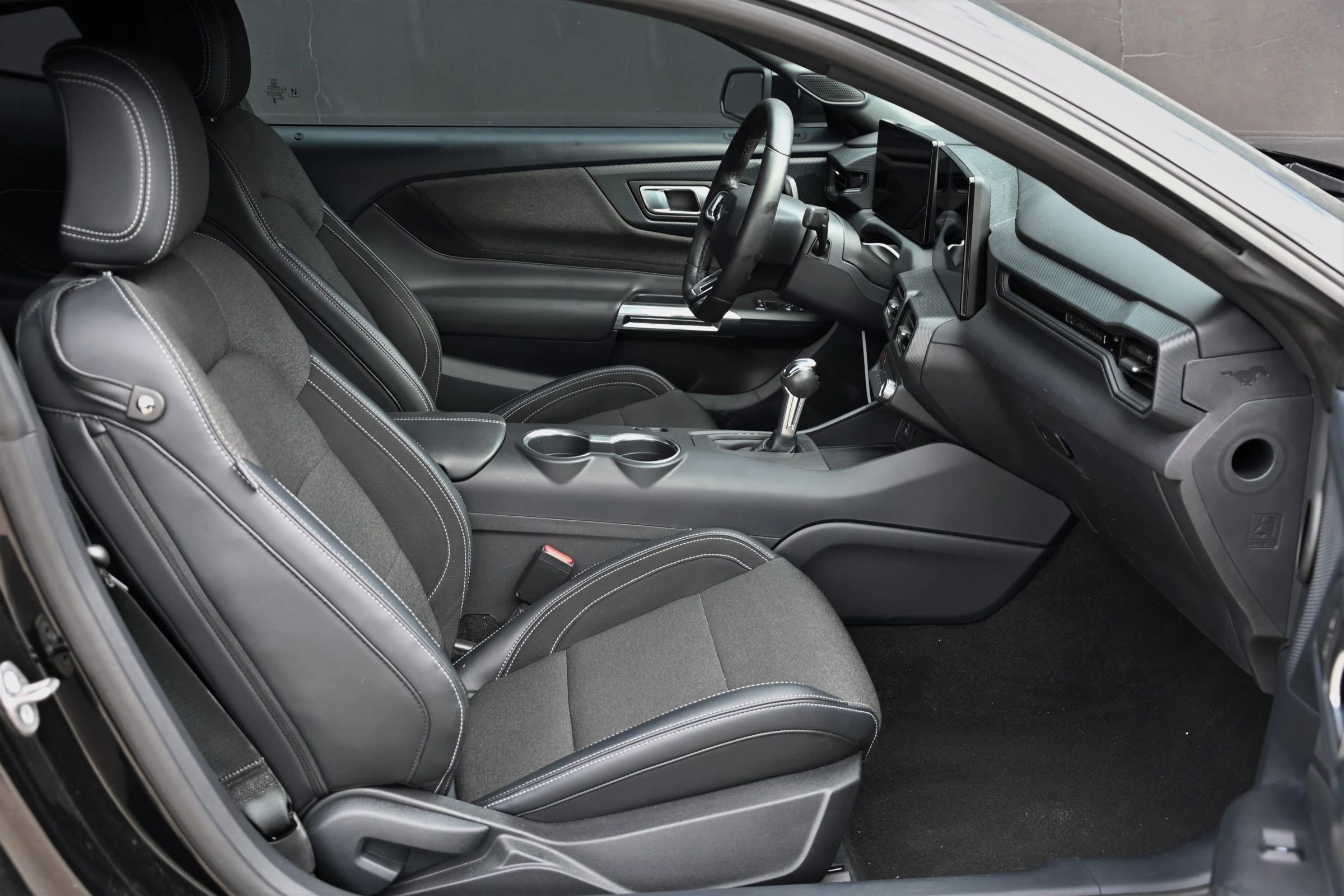 Used 2024 Ford Mustang Coupe image 19