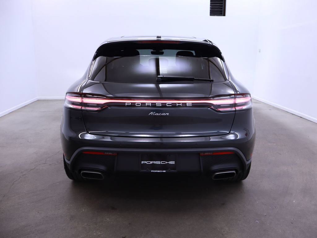 Used 2025 Porsche Macan AWD/4WD image 6