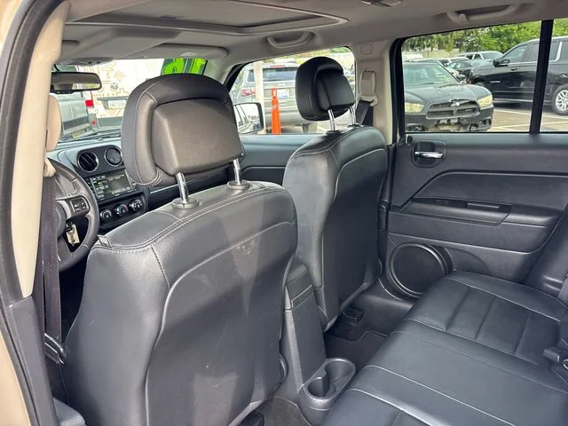 Used 2016 Jeep Patriot High Altitude FWD image 9