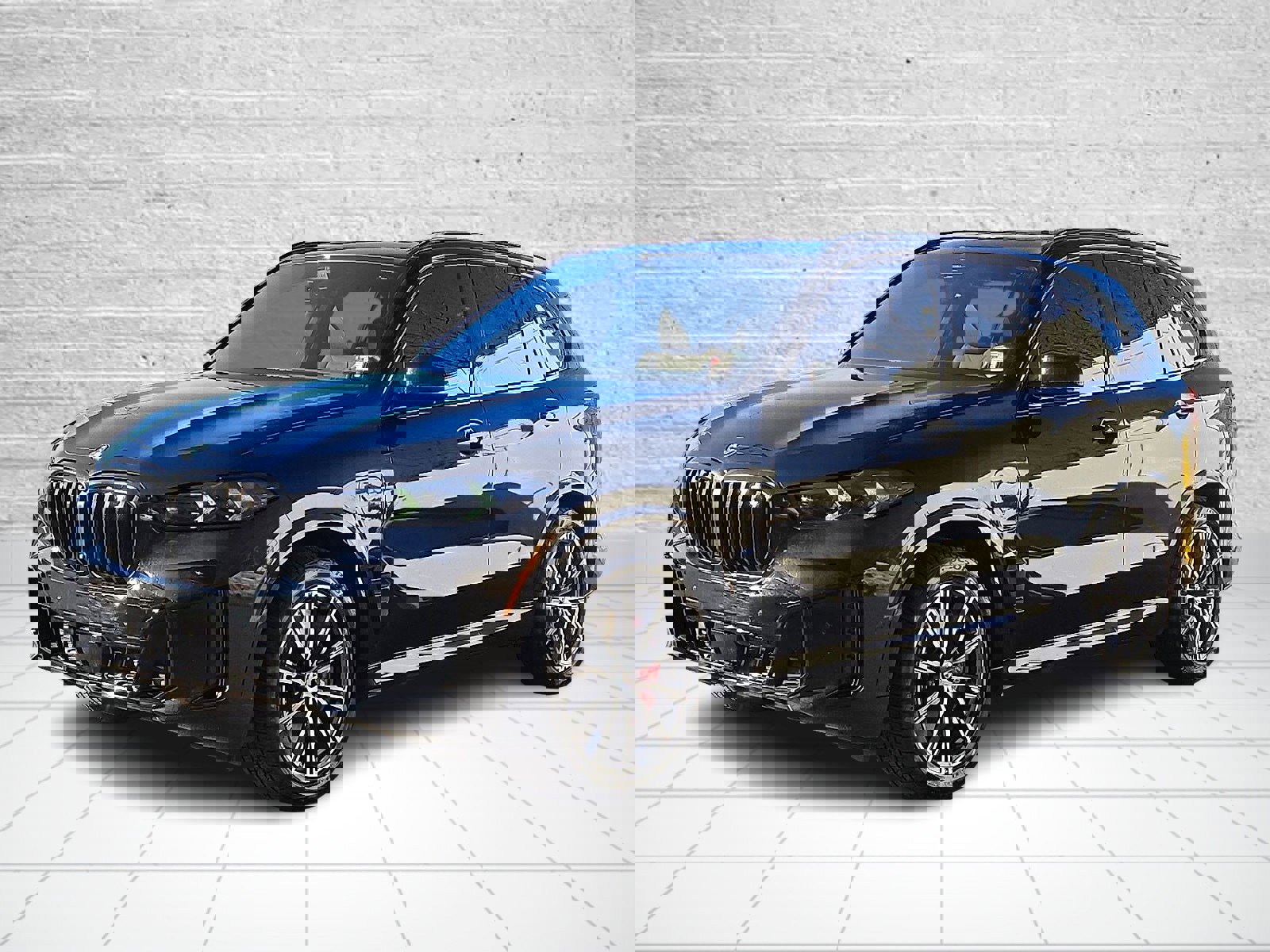 Used 2026 BMW X5 xDrive50e w/ M Sport Package image 3