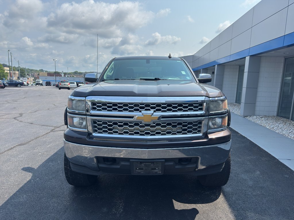 Used 2015 Chevrolet Silverado 1500 LT AWD/4WD image 2