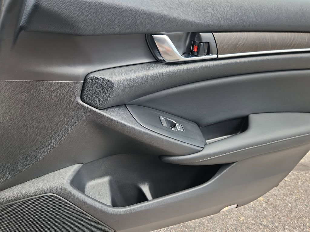 Used 2021 Honda Accord EX-L image 14