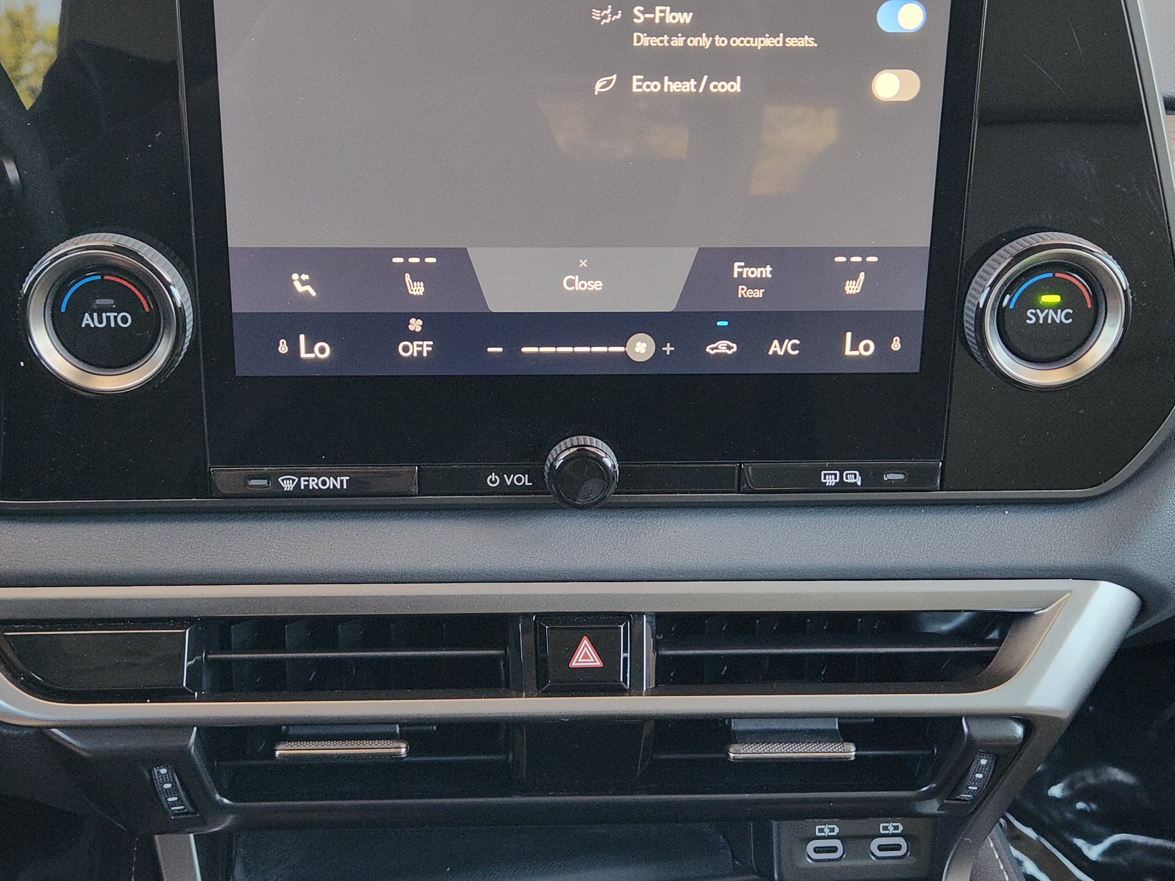 Used 2024 Lexus RX 350 FWD w/ Technology Package image 19