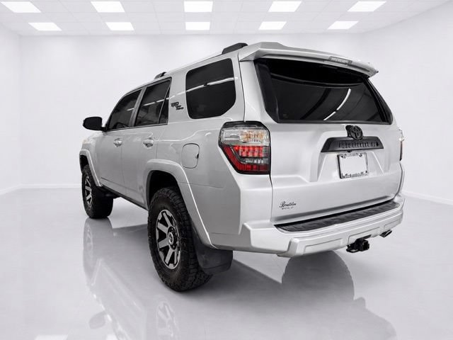 Used 2018 Toyota 4Runner TRD Off-Road Premium AWD/4WD image 7