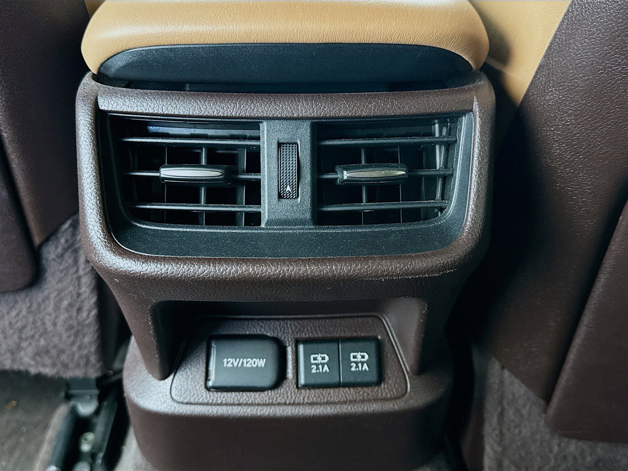 Used 2021 Lexus ES 300h w/ Accessory Package image 17