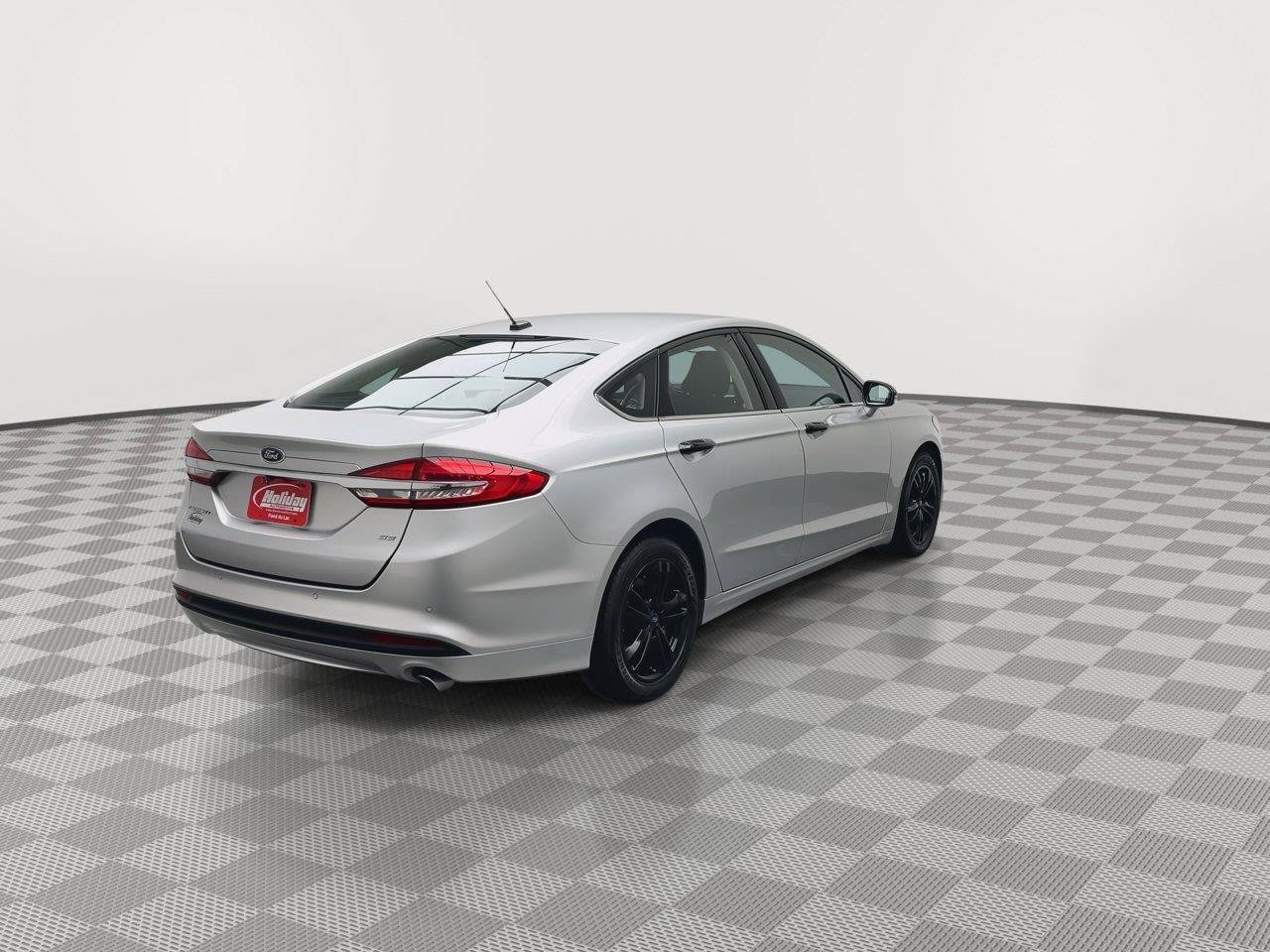 Used 2018 Ford Fusion SE FWD image 31