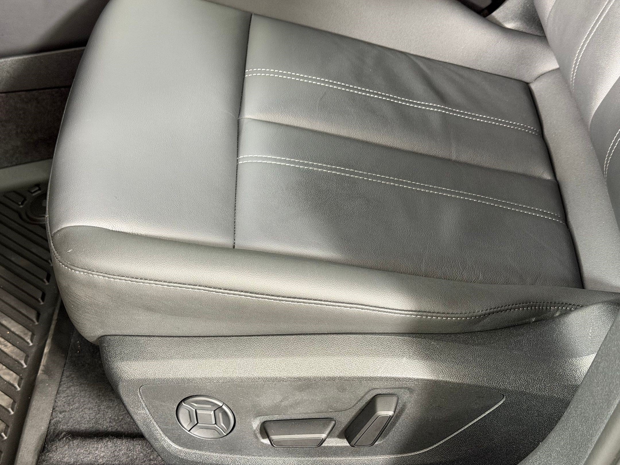 Certified 2025 Audi A5 2.0T Premium w/ Convenience Package AWD/4WD image 15