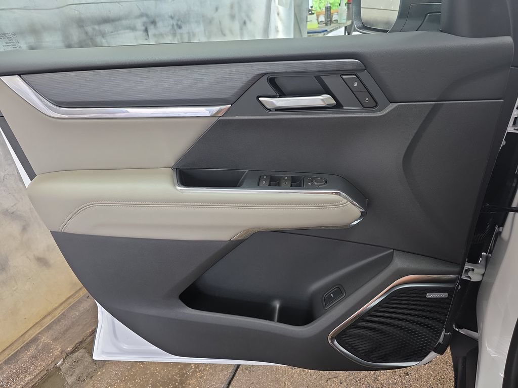 New 2026 GMC Acadia Elevation w/ Elevation Premium Package AWD/4WD image 26