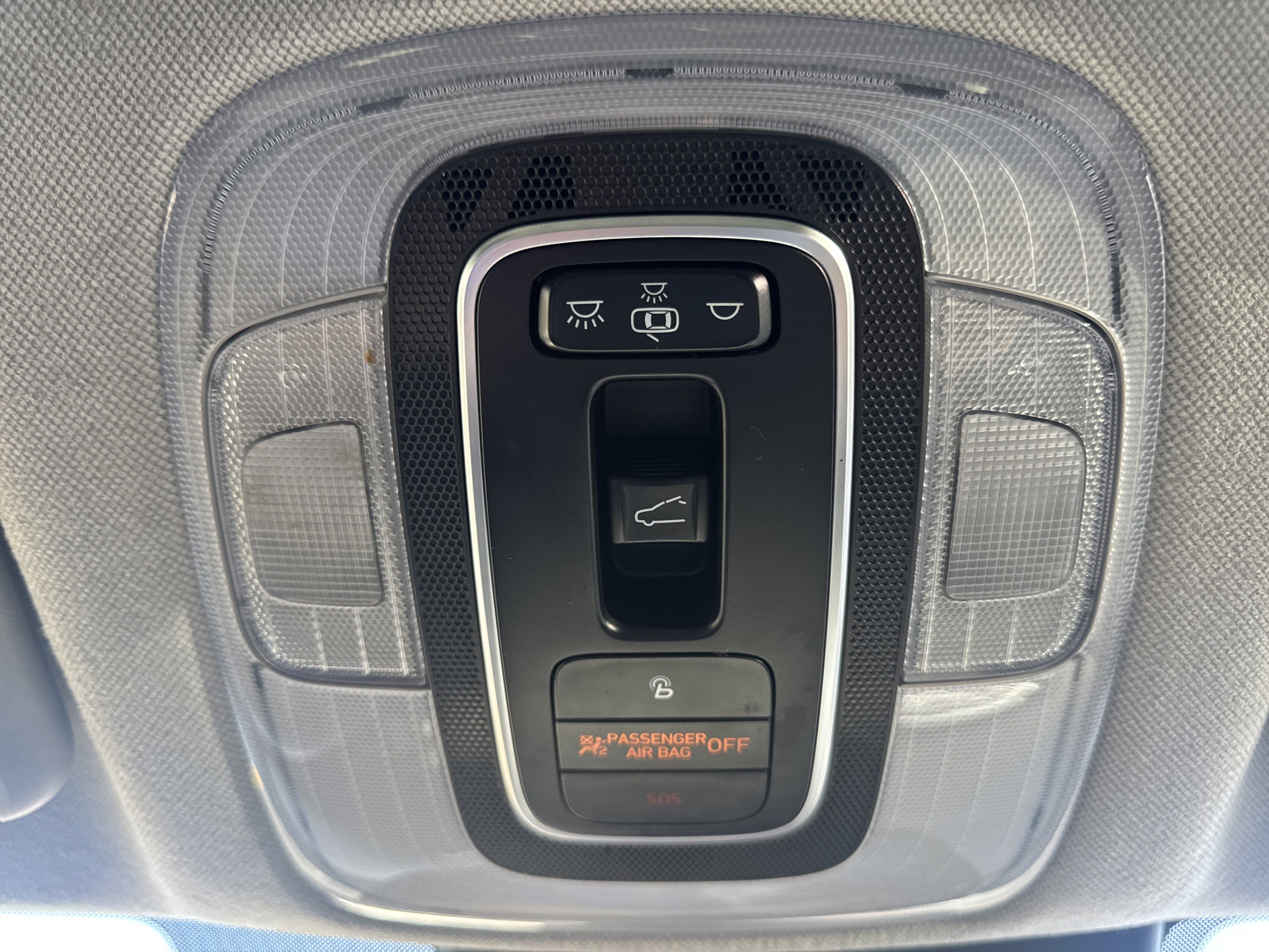 Used 2021 Hyundai Elantra Limited image 22