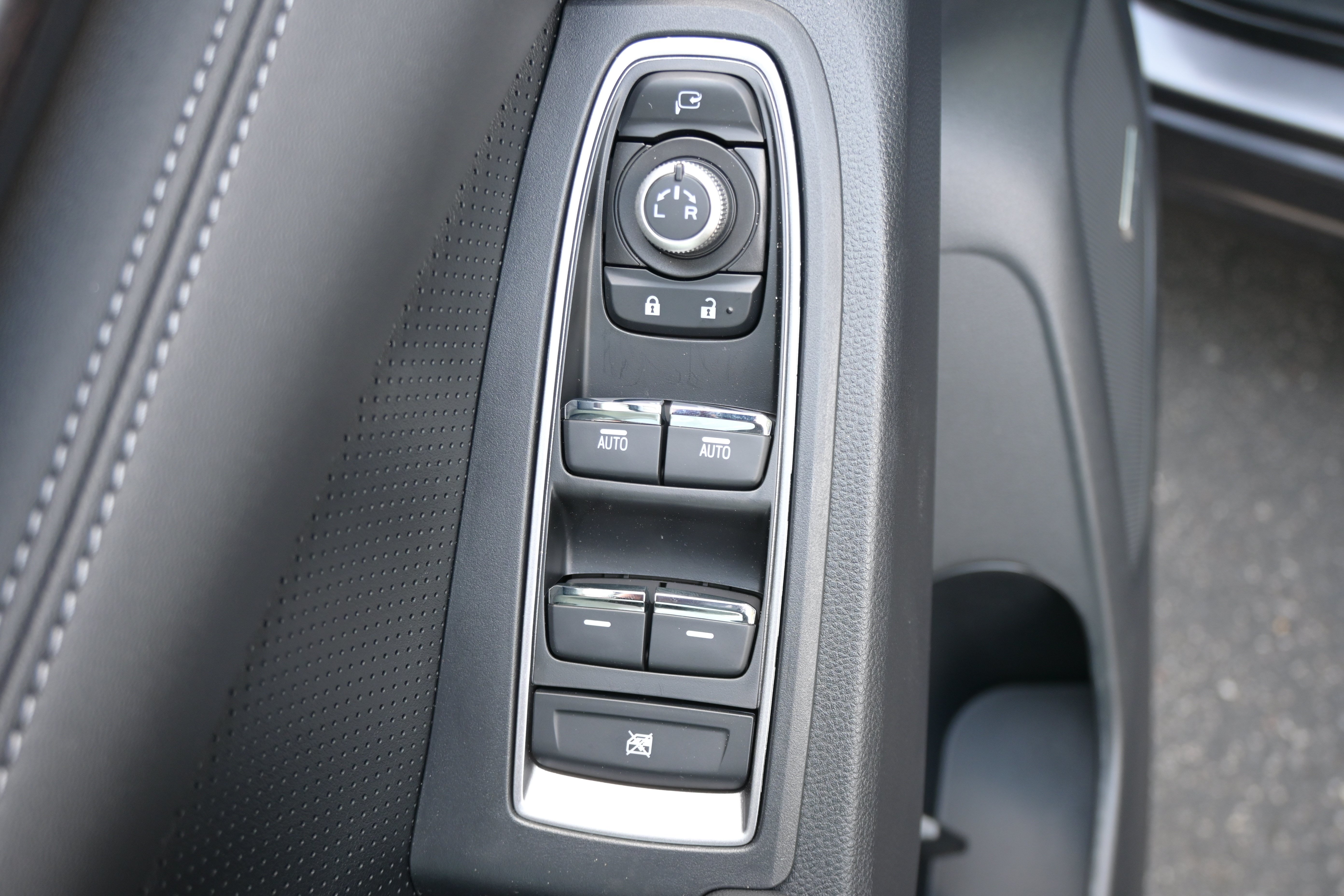 Certified 2026 Subaru Ascent Touring AWD/4WD image 15