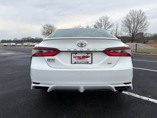 Used 2021 Toyota Camry SE image 6