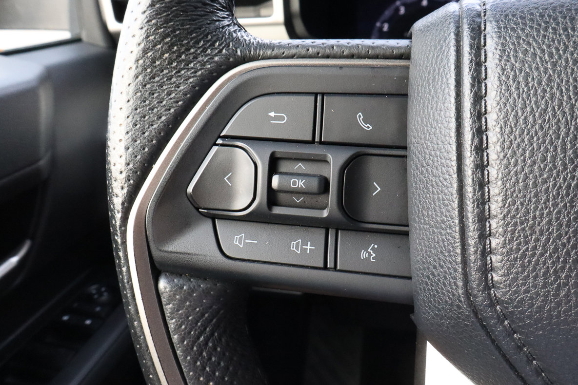 Used 2024 Toyota Tacoma TRD Off-Road image 29