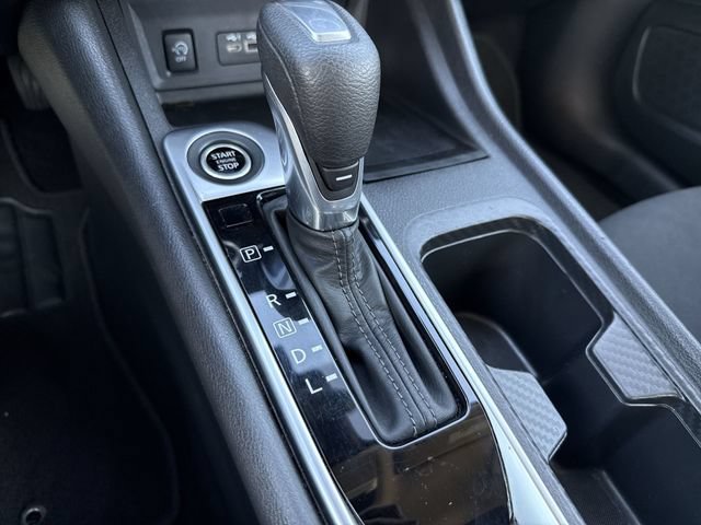 Used 2025 Nissan Sentra SV FWD image 19