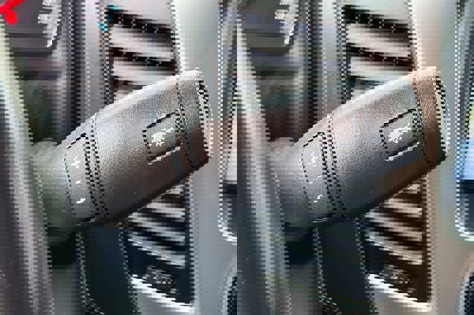 Used 2019 Chevrolet Suburban LT image 30