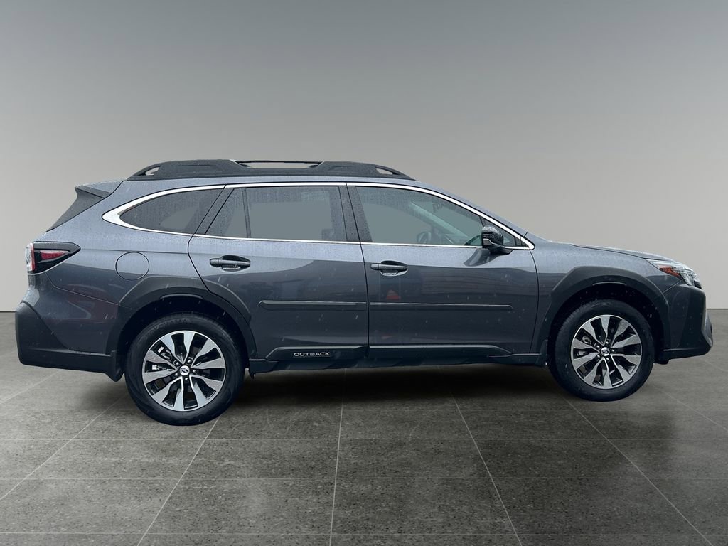 Used 2024 Subaru Outback Limited XT AWD/4WD image 8