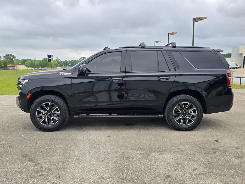 Used 2024 Chevrolet Tahoe Z71 w/ Luxury Package image 2