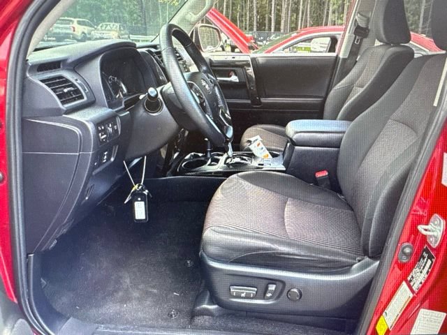 Used 2021 Toyota 4Runner TRD Off-Road AWD/4WD image 10